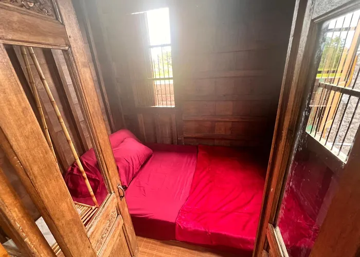 Kubu Yr Village 招待所 4*