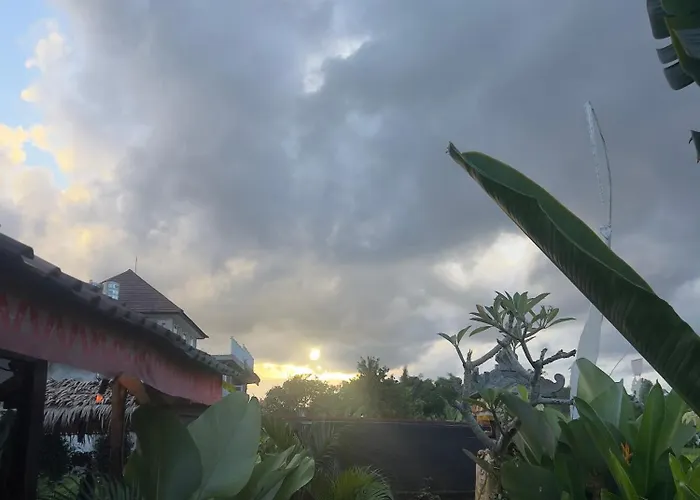 Kubu Yr Village 招待所 Jembrana