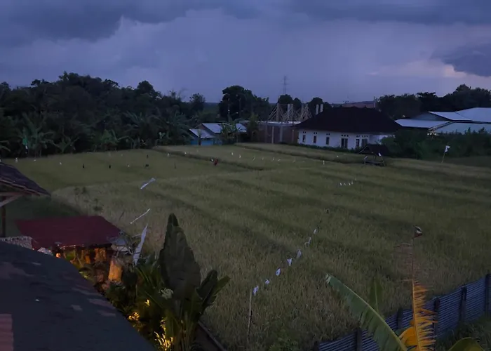 Kubu Yr Village 招待所 Jembrana