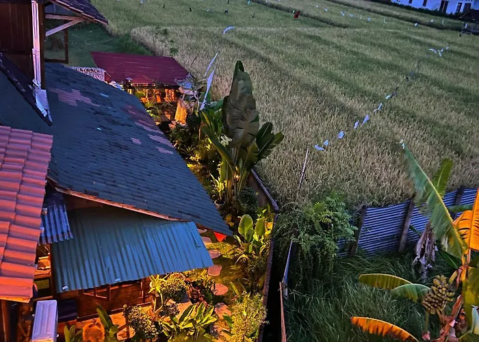 Kubu Yr Village